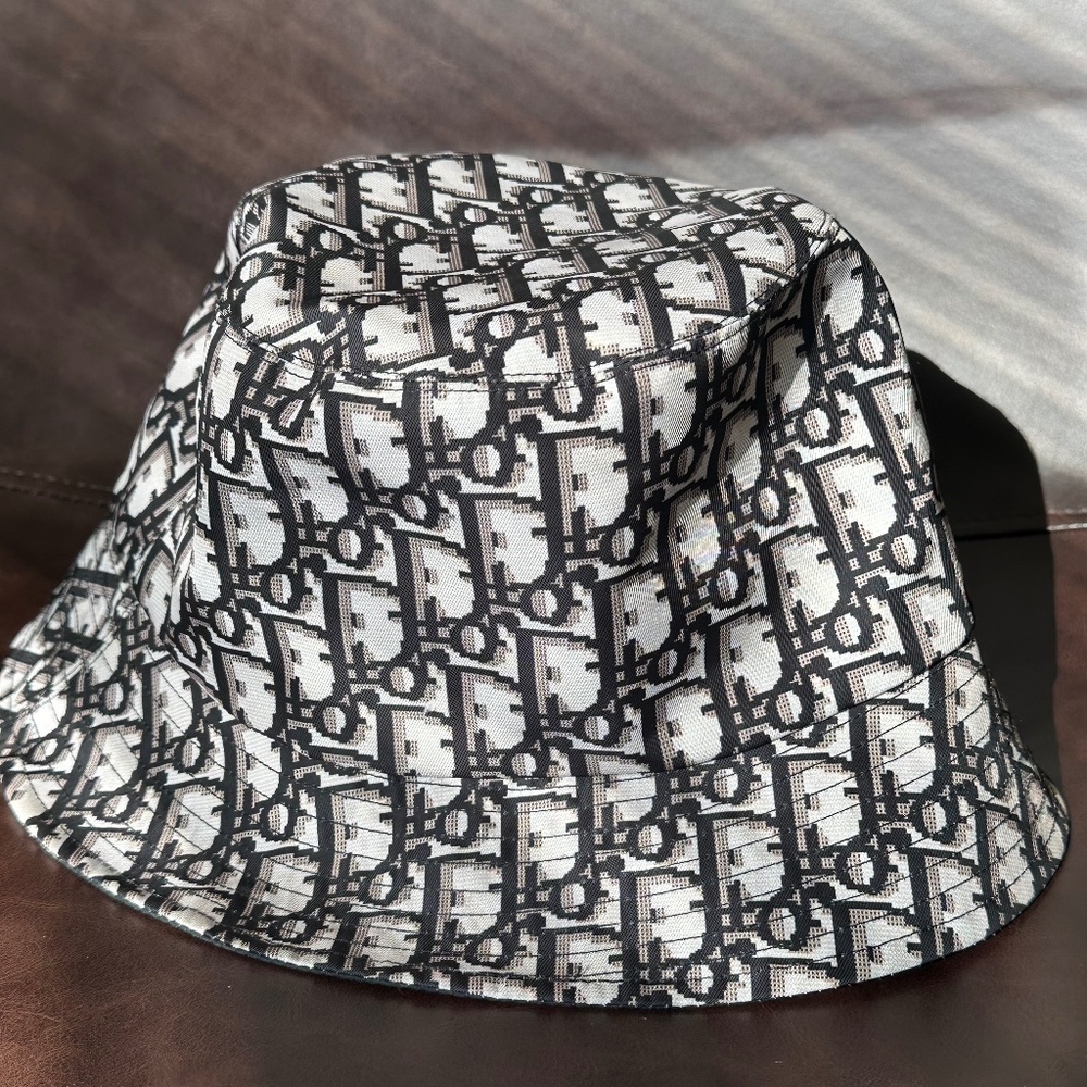 Dior Reversible Teddy-D Small Brim Bucket Hat